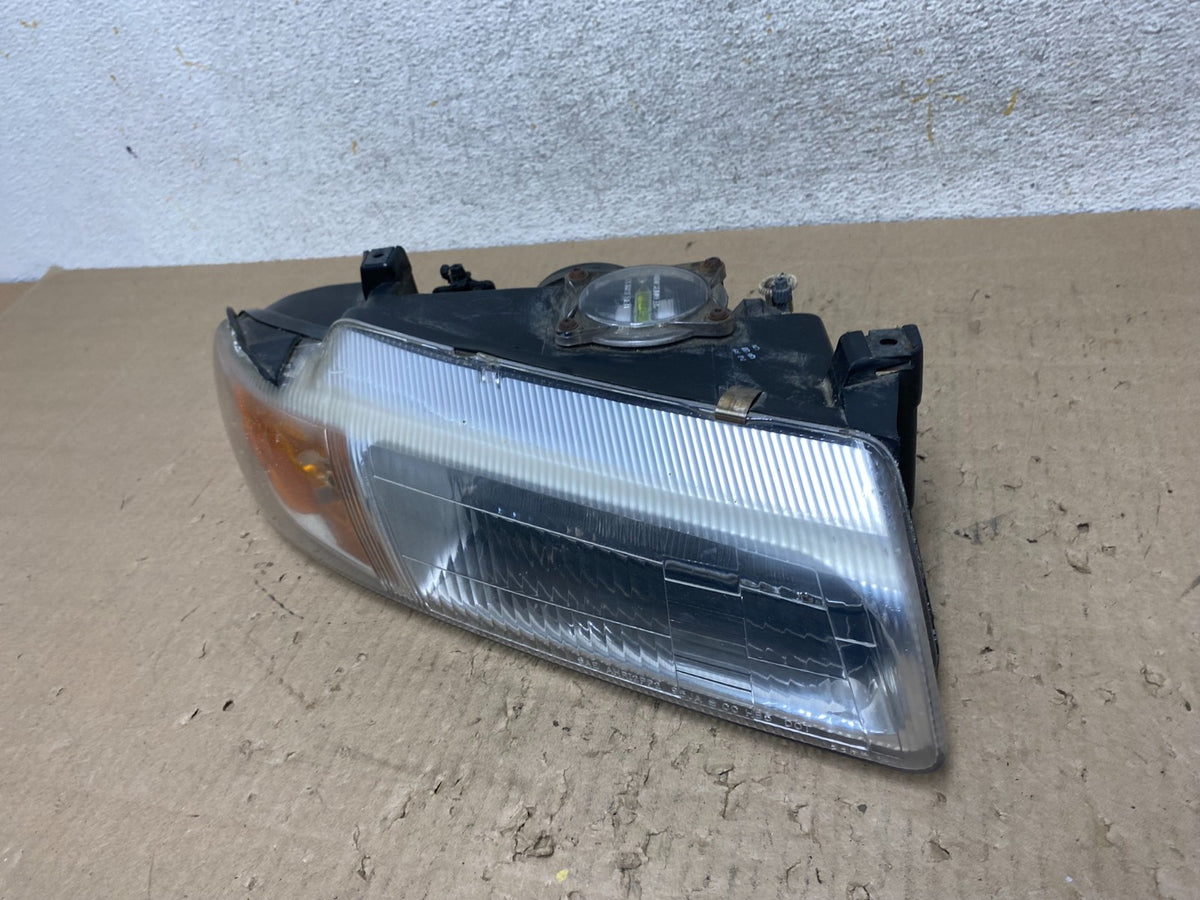 1995 to 2000 Dodge Stratus Right Passenger Halogen Headlight AI2492 DW1