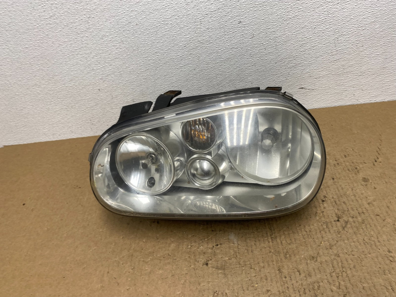 1997-2003 Volkswagen Golf MK4 Left Driver LH Side Halogen Headlight AC1603 DW0