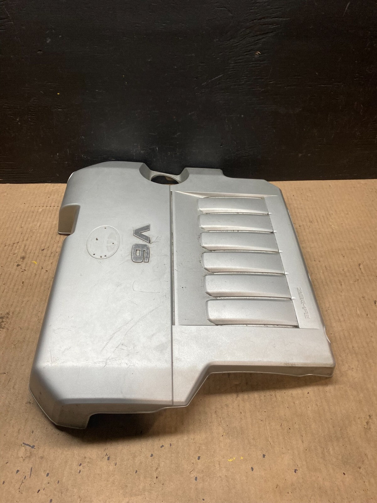 2008 to 2010 Toyota Highlander RAV4 Top Engine Cover Lid E47893