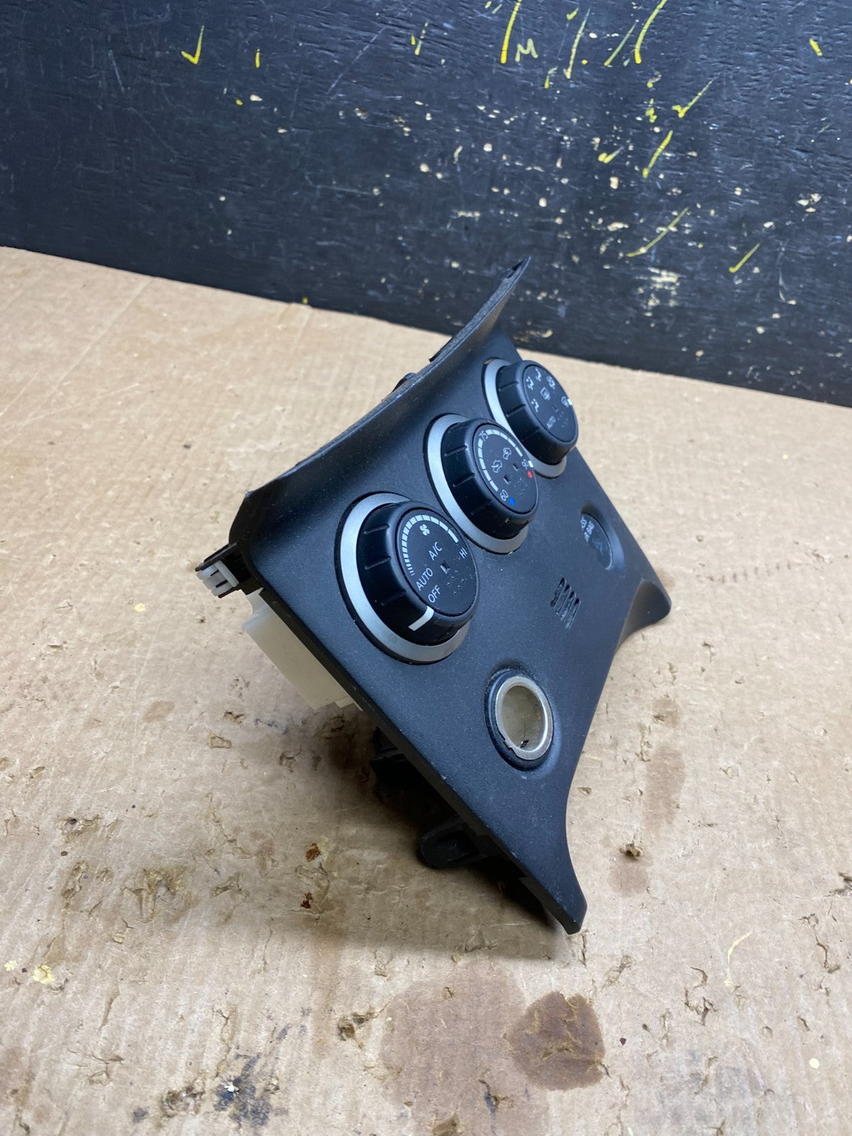 2011 to 2015 Nissan Rogue Heater Temperature AC Climate Control z4486 DG1