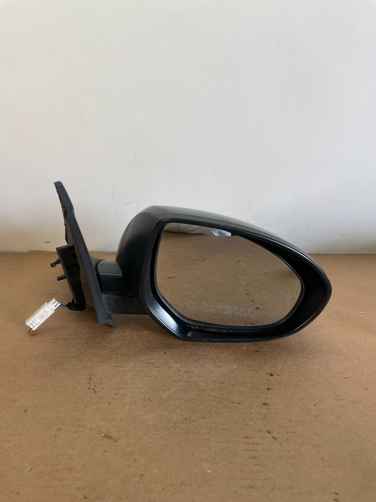 2010 to 2013 Mazda 3 Right Passenger Side View Mirror Power AG0682 DW10