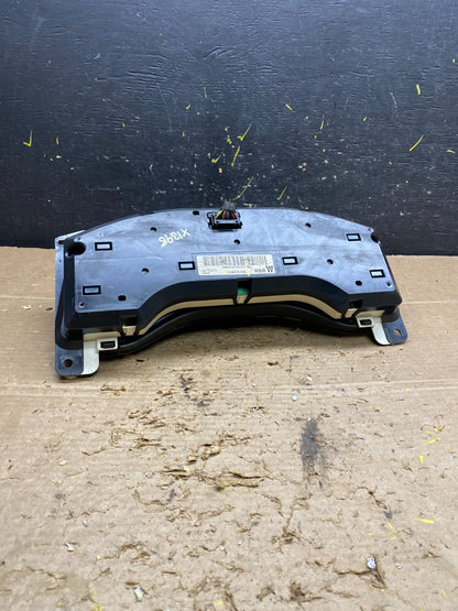 2008 to 2010 Chevrolet Express Speedometer Cluster Gauge x1398 DG7