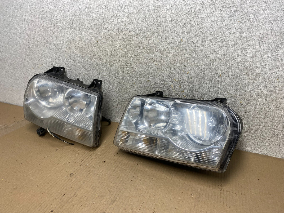 2005 2006 2007 Chrysler 300 Left+Right Halogen Headlights AH5766 DW2