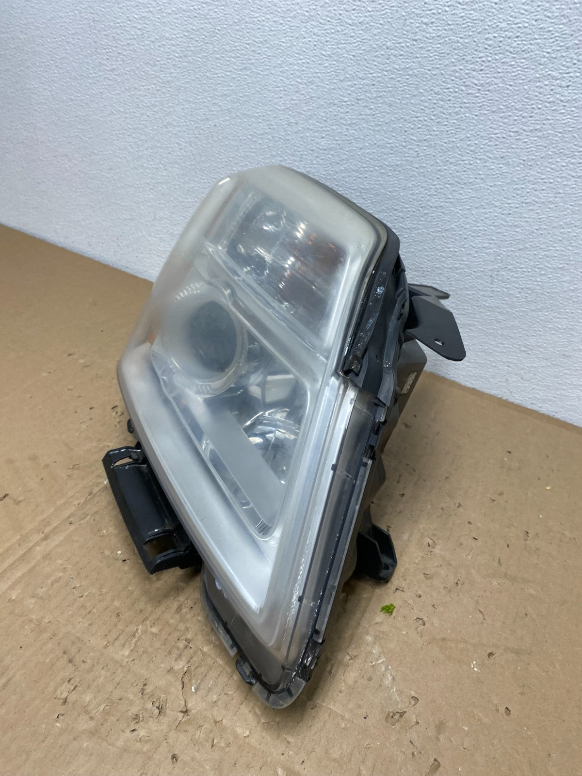 2010 to 2015 GMC Terrain Halogen Passenger Right Rh Side Headlight Oem AB6982 DW1