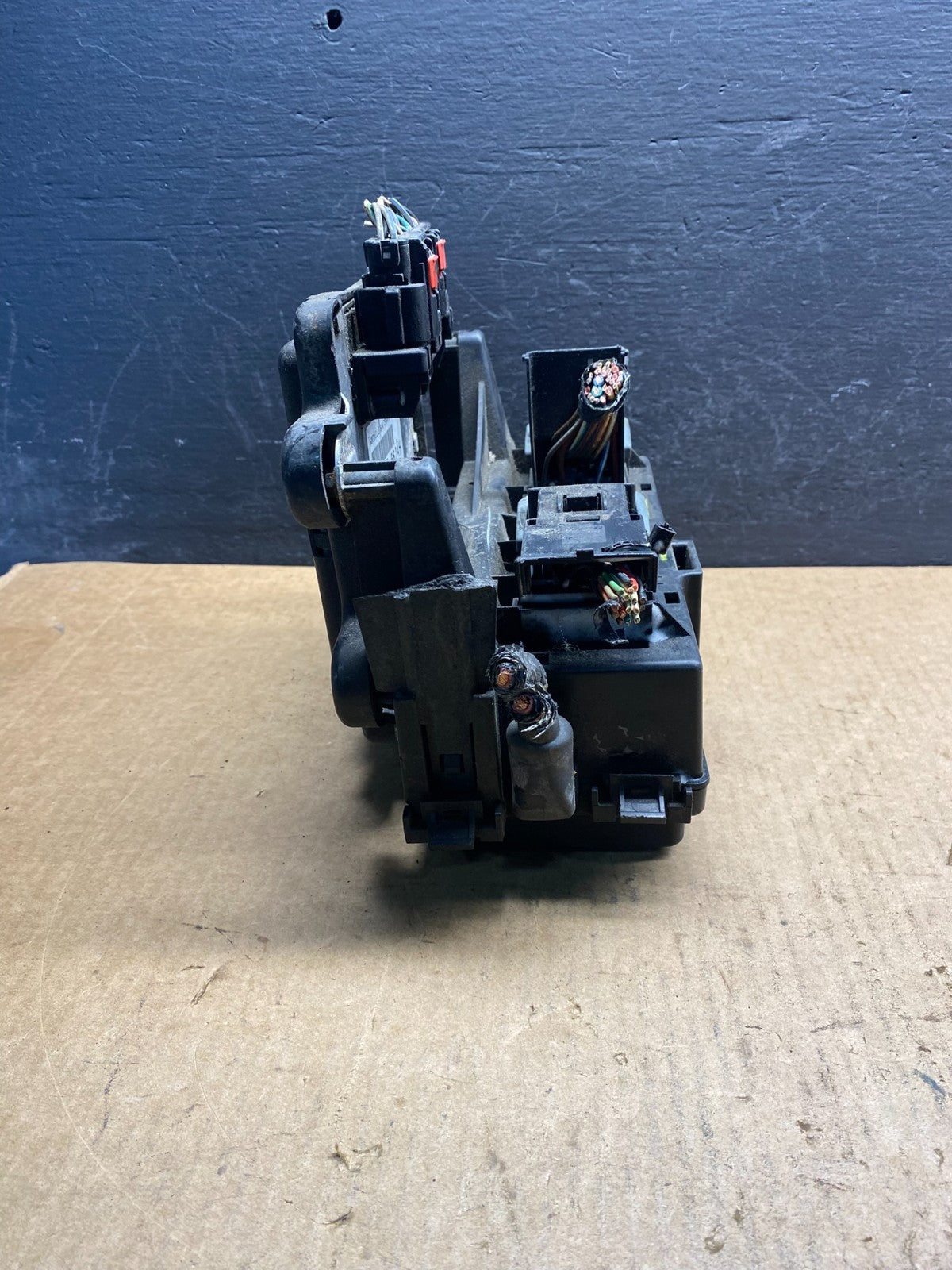 2005 Jeep Grand Cherokee Integrated Power Fuse Box BCM Body 04839337ac AC7012 DG2