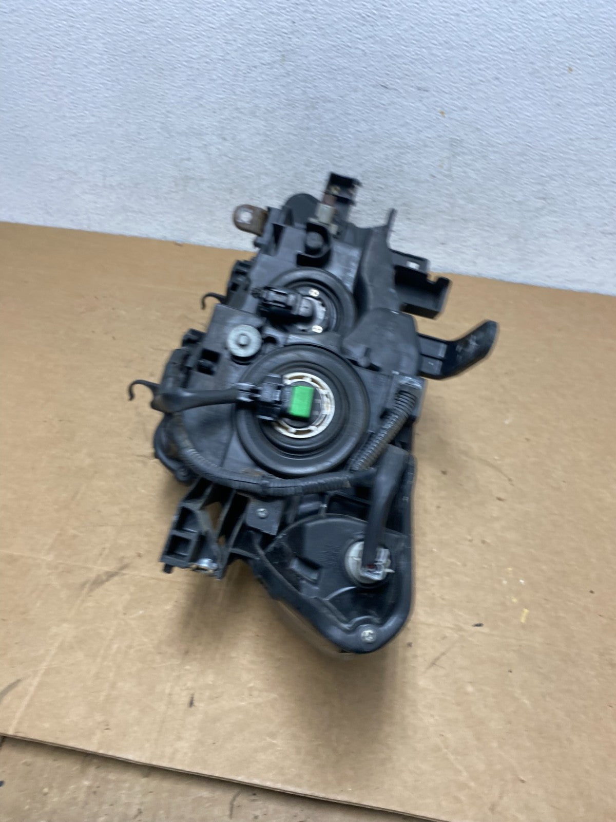 2011 to 2014 Nissan Murano Headlight Right Passenger Rh Halogen AD6077 DW6