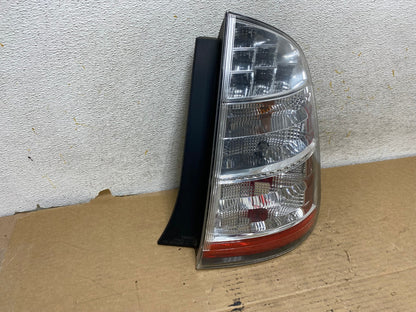 2006 to 2009 Toyota Prius Tail Light Right Passenger Side AH8038 LK1