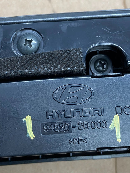 2007 to 2009 Hyundai Santa Fe Center Dashboard Radio Bezel Trim af1799 DG5