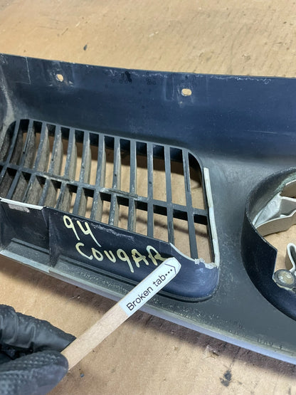 1991 1992 1993 Mercury Cougar Front Upper Grille Grill aa5946 DG7