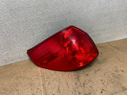 2006 to 2010 Toyota Sienna Left Driver LH Side Tail Light AA8292 LK0