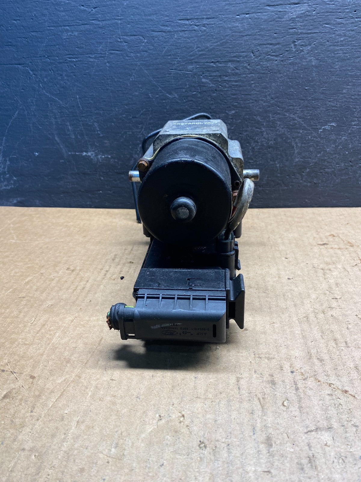 2006 2007 Ford E250 E350 Anti-Lock ABS Antilock Brake Pump AC7020 DG5