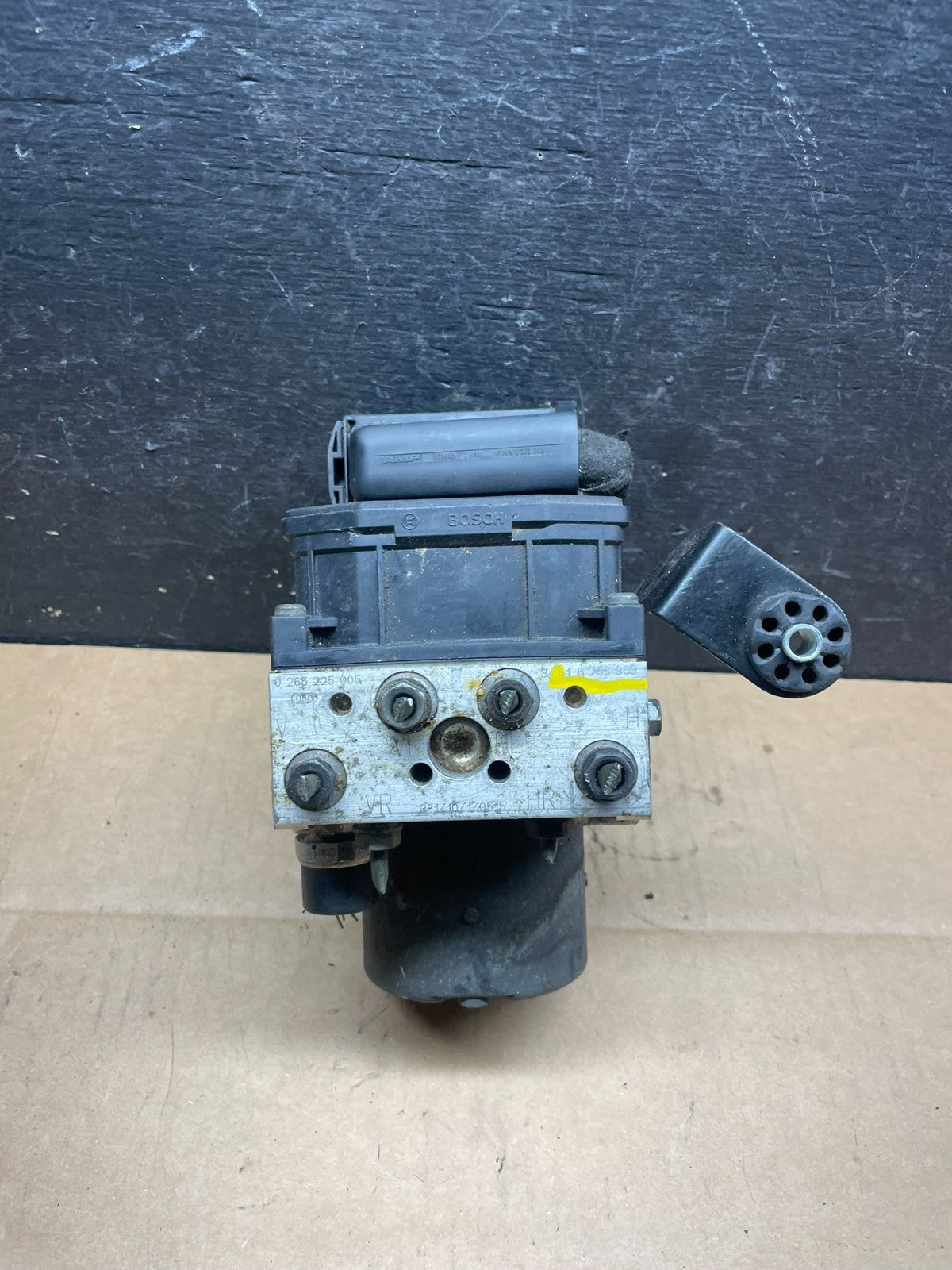 2016 - 2018 Kia Sorento ABS Anti-Lock Brake Pump 6758969 OEM R4315 DG2