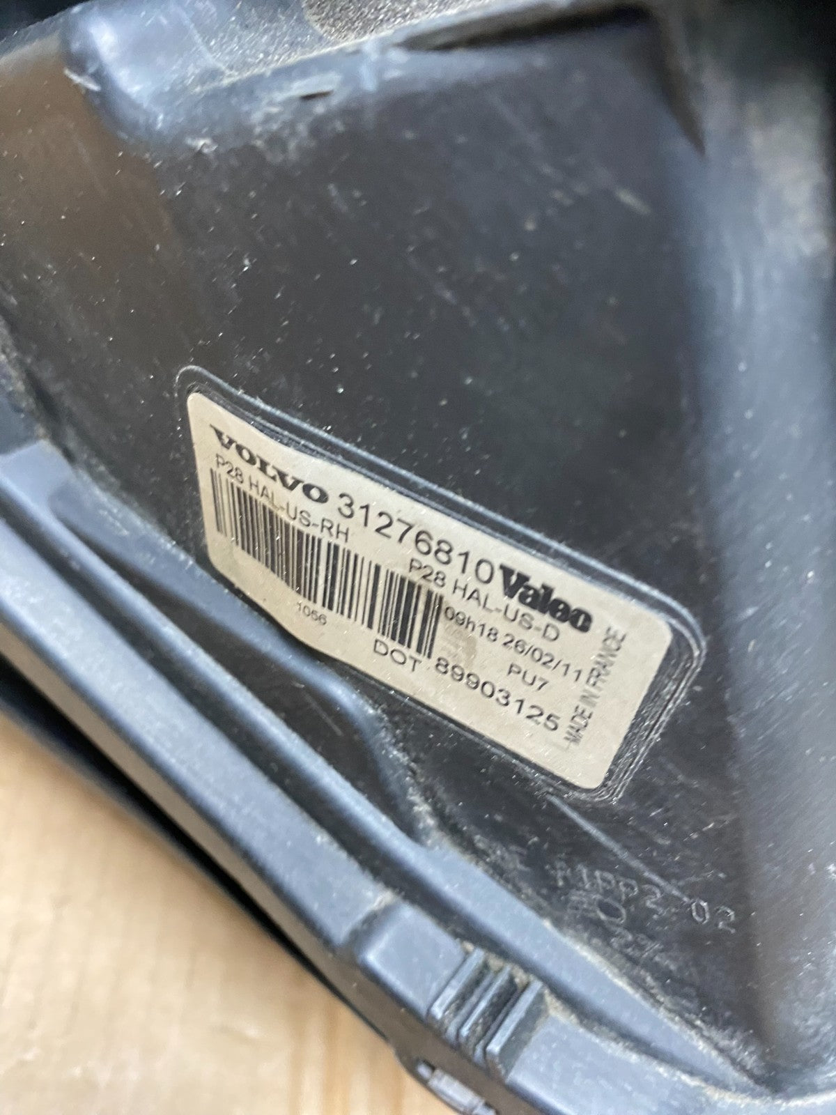 2003 to 2013 Volvo XC90 Right Passenger Rh Side Headlight Halogen AI3826 DW10