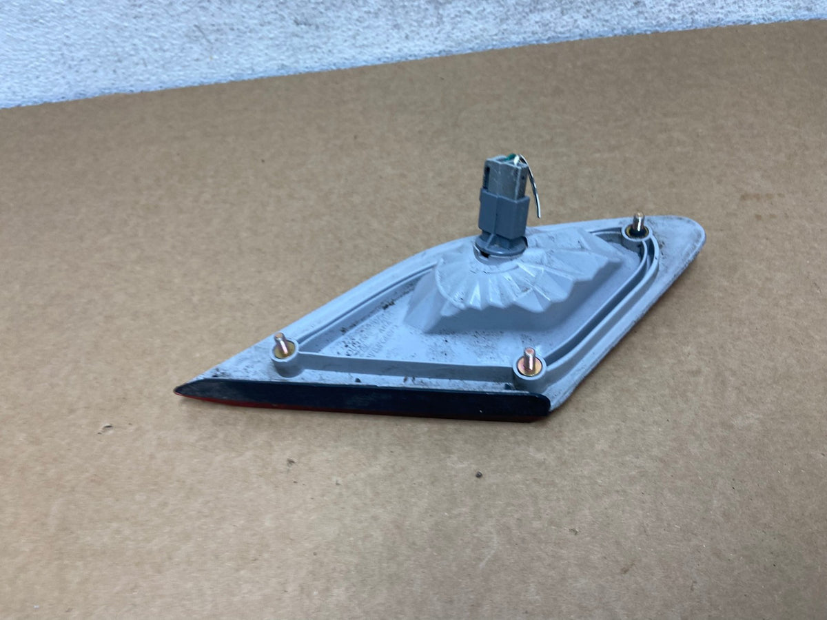 2003 to 2004 Toyota Avalon Right Passenger RH Inner Tail Light AI2566 LK5
