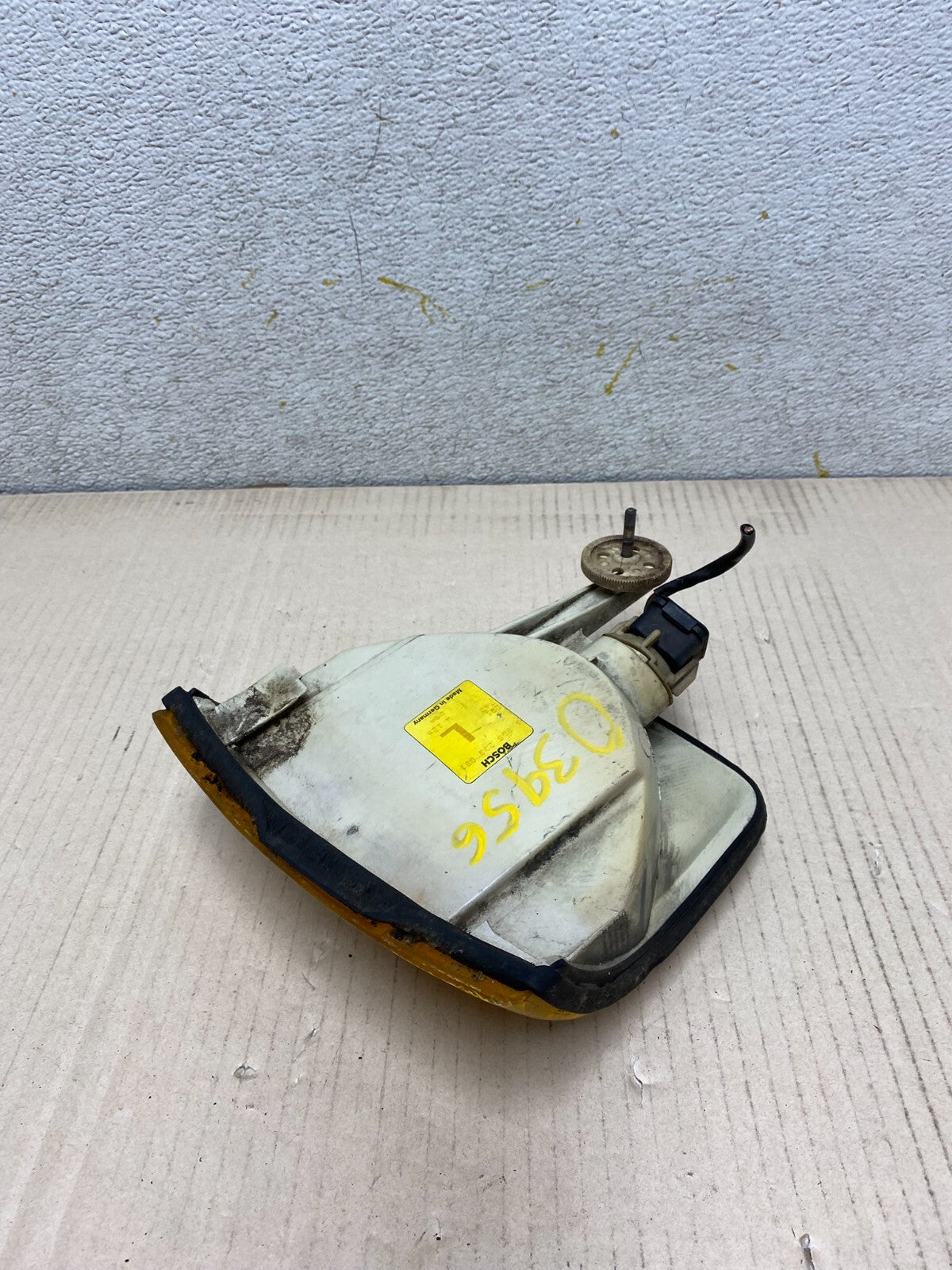 1986-1991 Mercedes W126 500SL 560SEL Left Driver Headlight Turn Signal o3956 DG9