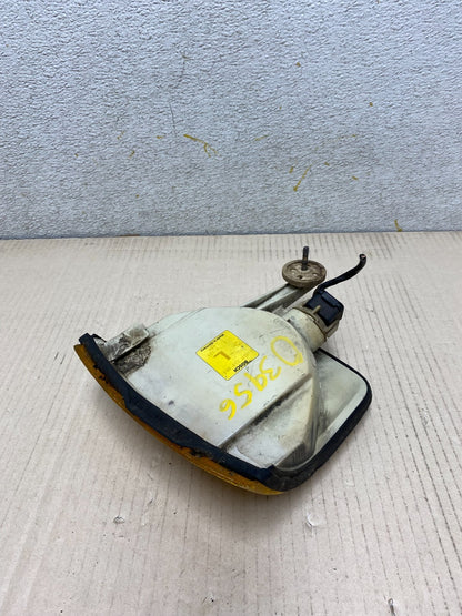 1986-1991 Mercedes W126 500SL 560SEL Left Driver Headlight Turn Signal o3956 DG9