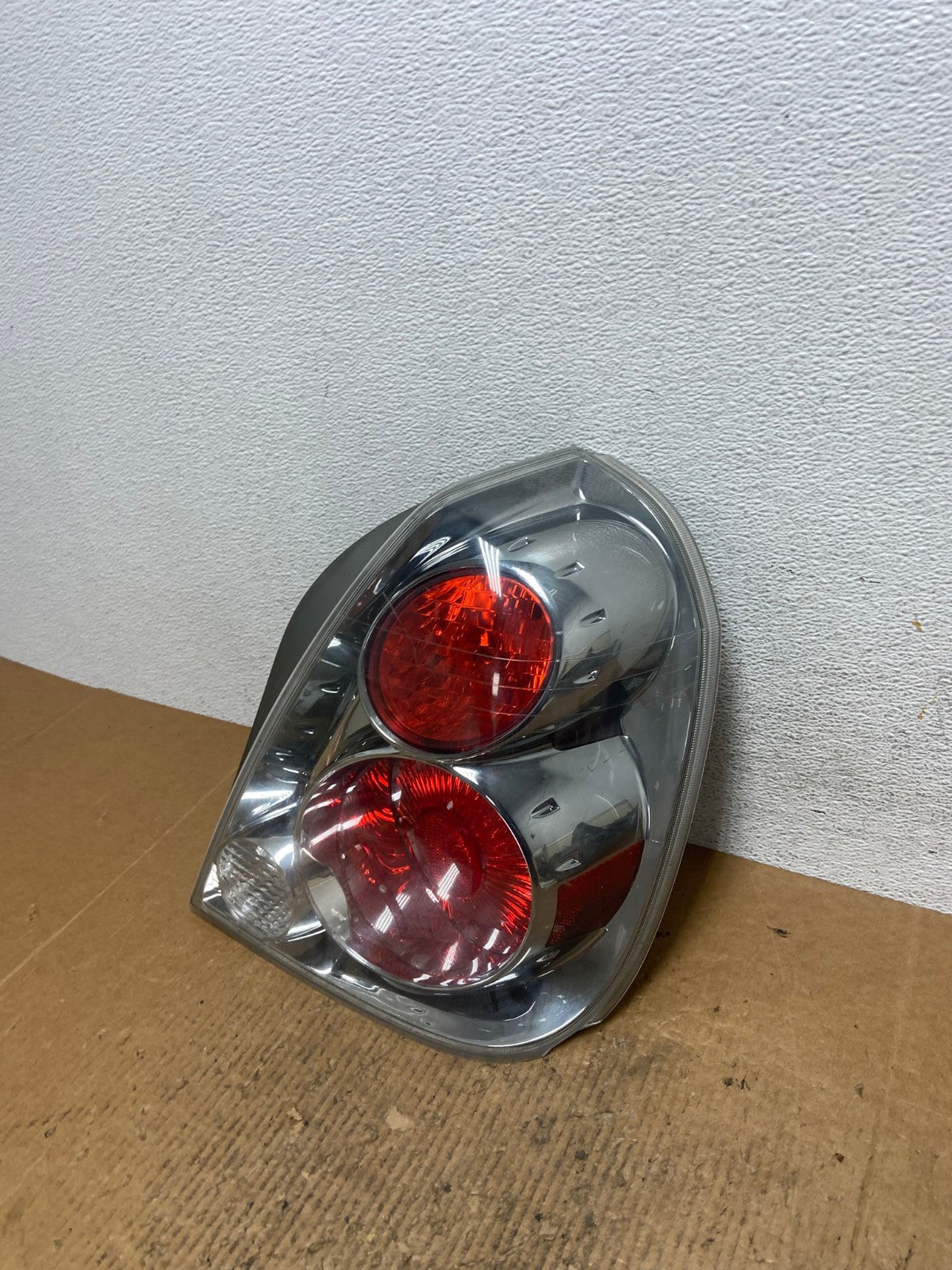 2005 to 2006 Nissan Altima Tail Light Right Passenger RH Side AE2598 LK1