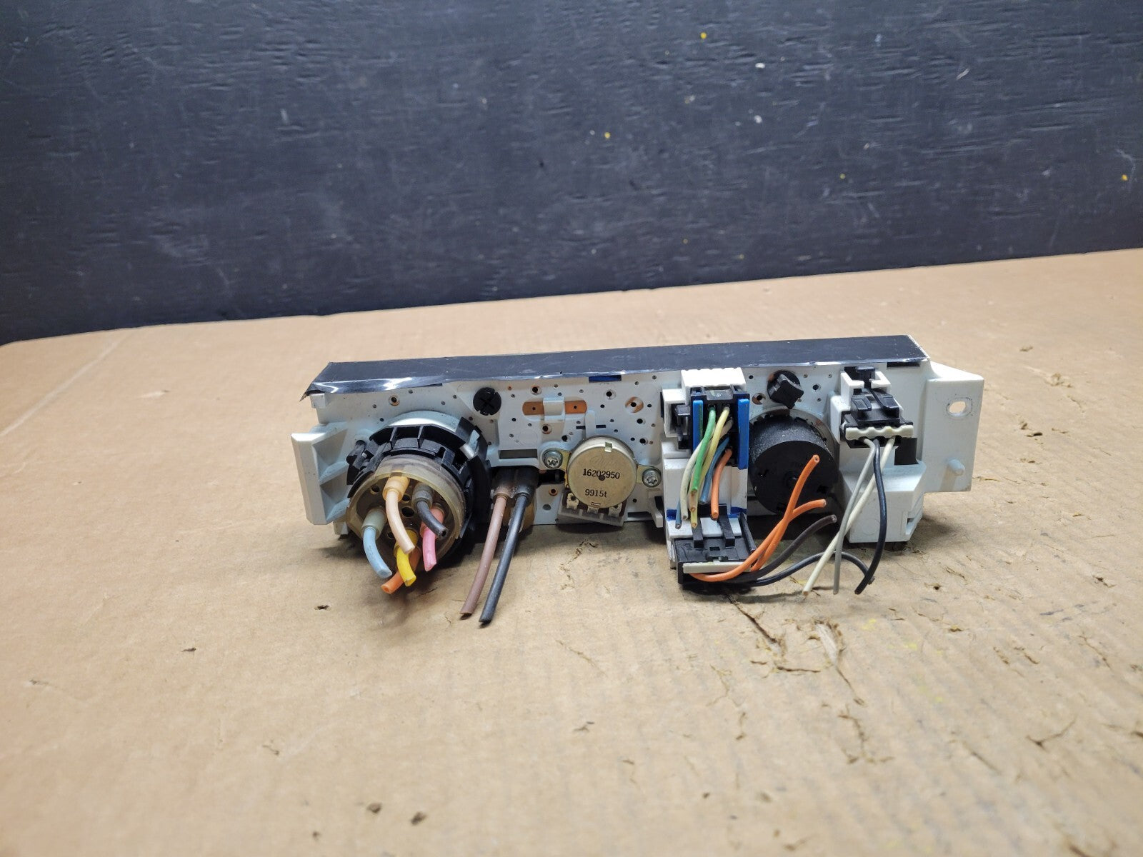 2001 - 2007 GMC Chevrolet Express 1500 Climate Control A/C H7942 DG14