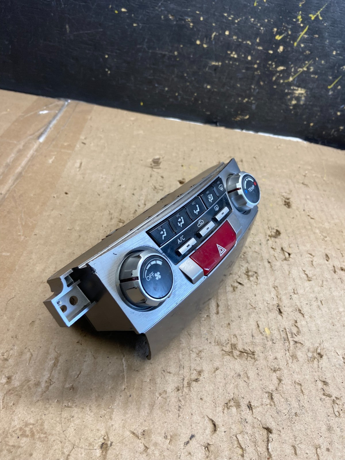 2010 - 2014 Subaru Outback Legacy A/C Heater Climate Control Unit Oem ab5596 DG1