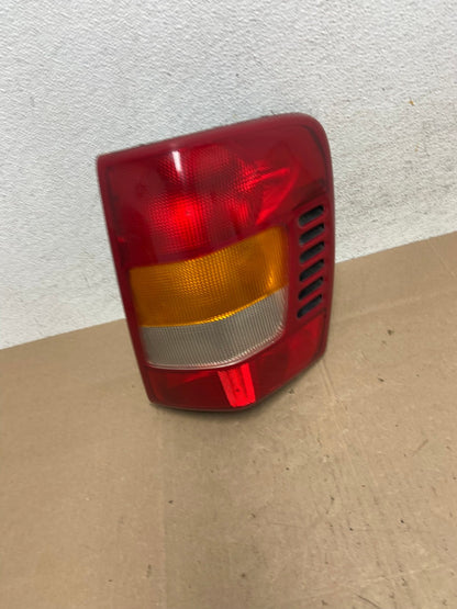 1999-2004 Jeep Grand Cherokee WJ Right Passenger Rh Tail Light DEPO AE4992 LK2