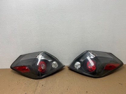 2007 to 2012 Nissan Altima Left Driver + Right Passenger Side Tail Lights AC73570