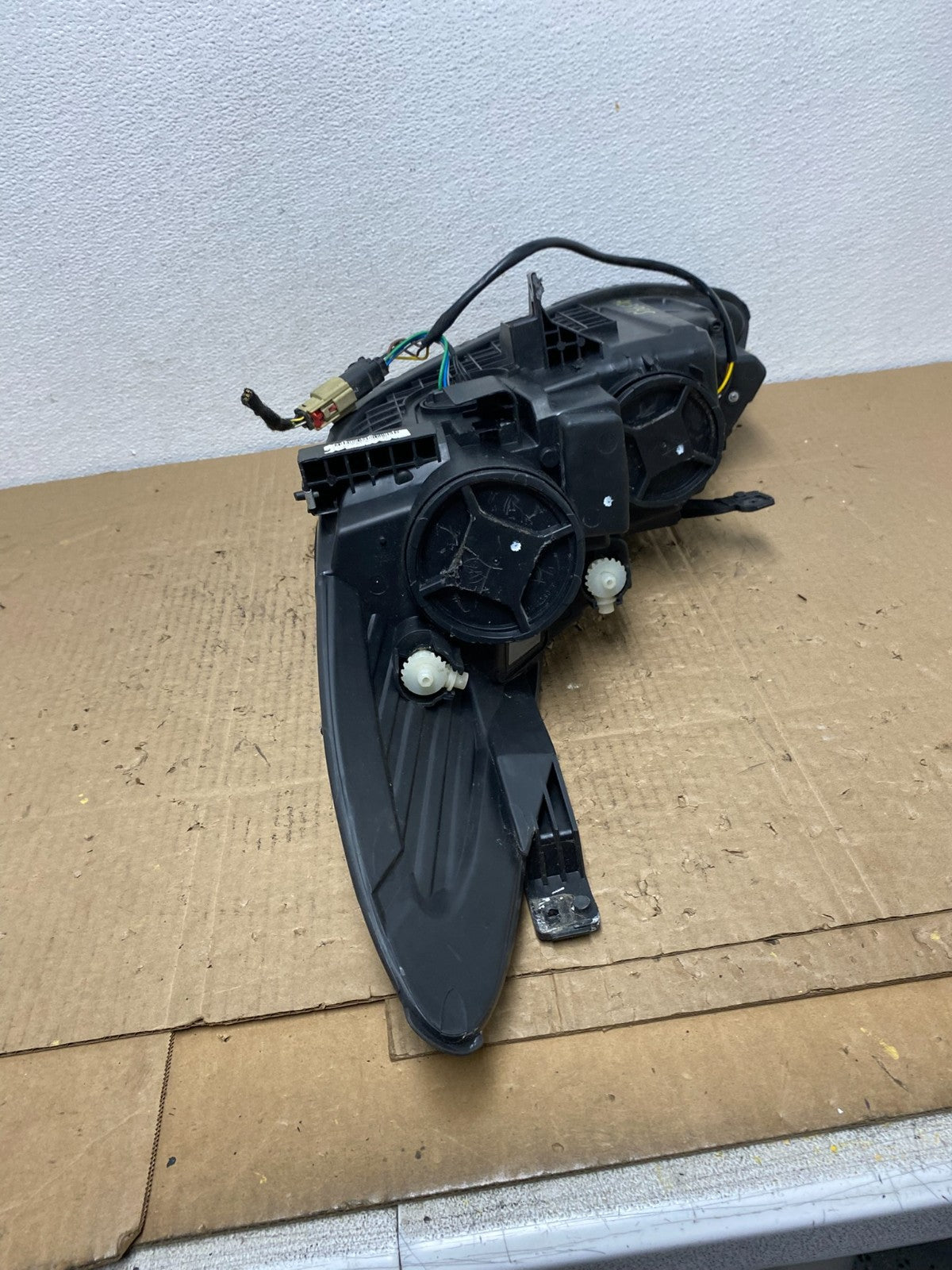 2016 to 2019 Chevrolet Cruze Right Passenger Halogen Headlight Oem AC3995 DW6