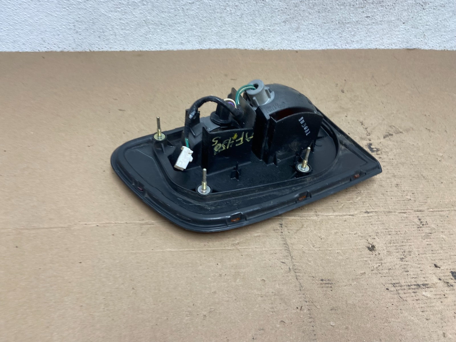 1998 1999 2000 Toyota Sienna Right Passenger Inner Tail light AF4505 DW5