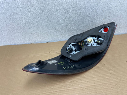 2006 - 2010 Mercedes W251 R-CLASS Right Passenger RH Side Tail Light AG8889 DW6
