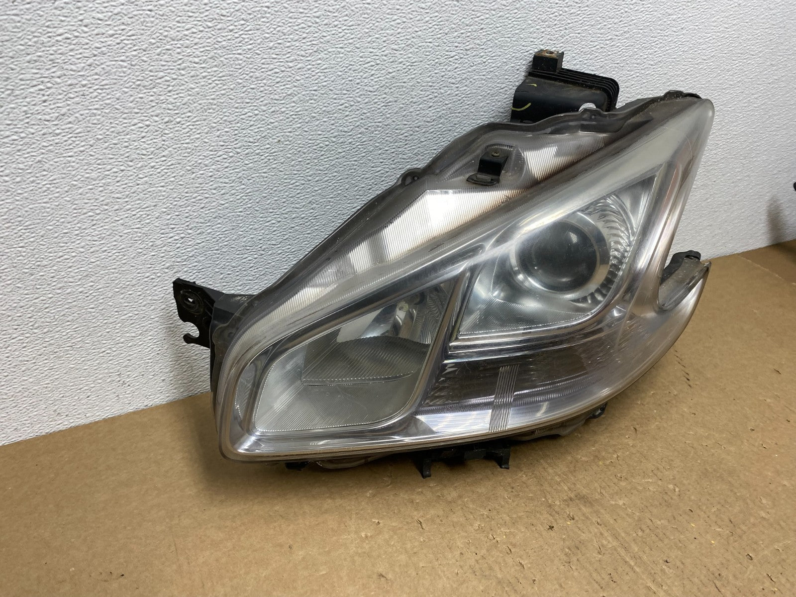2009-2014 Nissan Maxima Headlight Left Driver Side Xenon HID DEPO AC1290 DW2