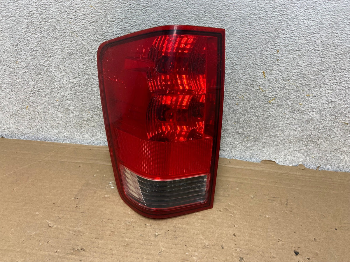 2004 to 2015 Nissan Titan Left Driver Lh Side Tail light AH8479 LK0