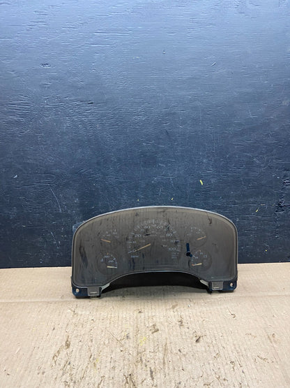 2004 to 2007 Chevrolet Express Speedometer Cluster Gauge Q2034 DG0