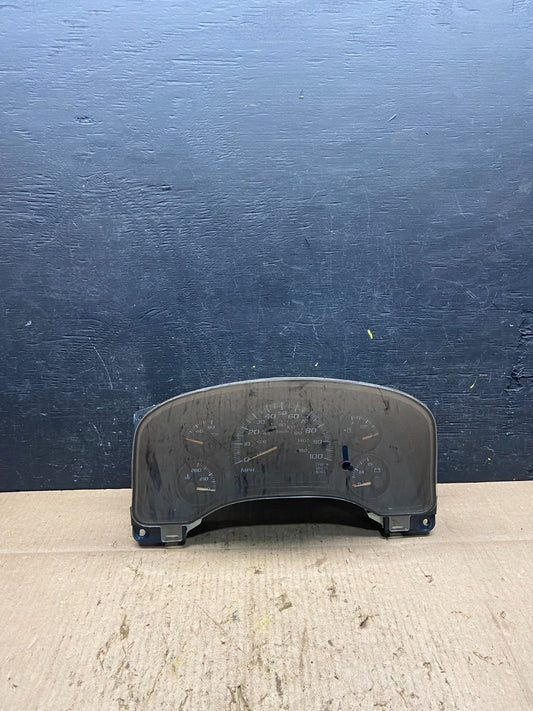 2004 to 2007 Chevrolet Express Speedometer Cluster Gauge Q2034 DG0