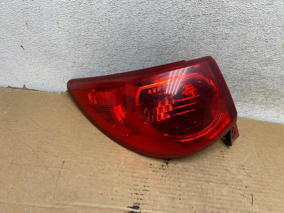 2009 2010 2011 2012 Chevrolet Traverse Left Driver LH Tail Light AH7988 LK0