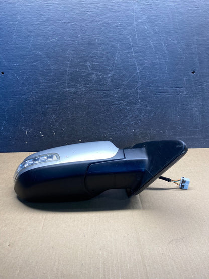 2011 to 2015 Kia Sorento Right Passenger Door Mirror Turn Signal AG7096 DW3