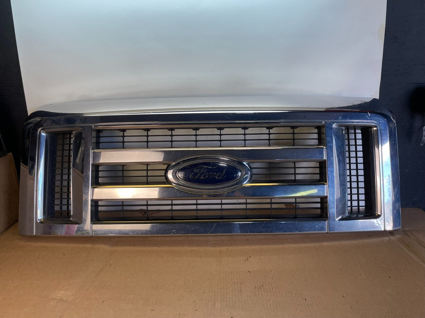 2008 to 2014 Ford Econoline E150 E250 Front Upper Chrome Grill Grille AG3112 DG0