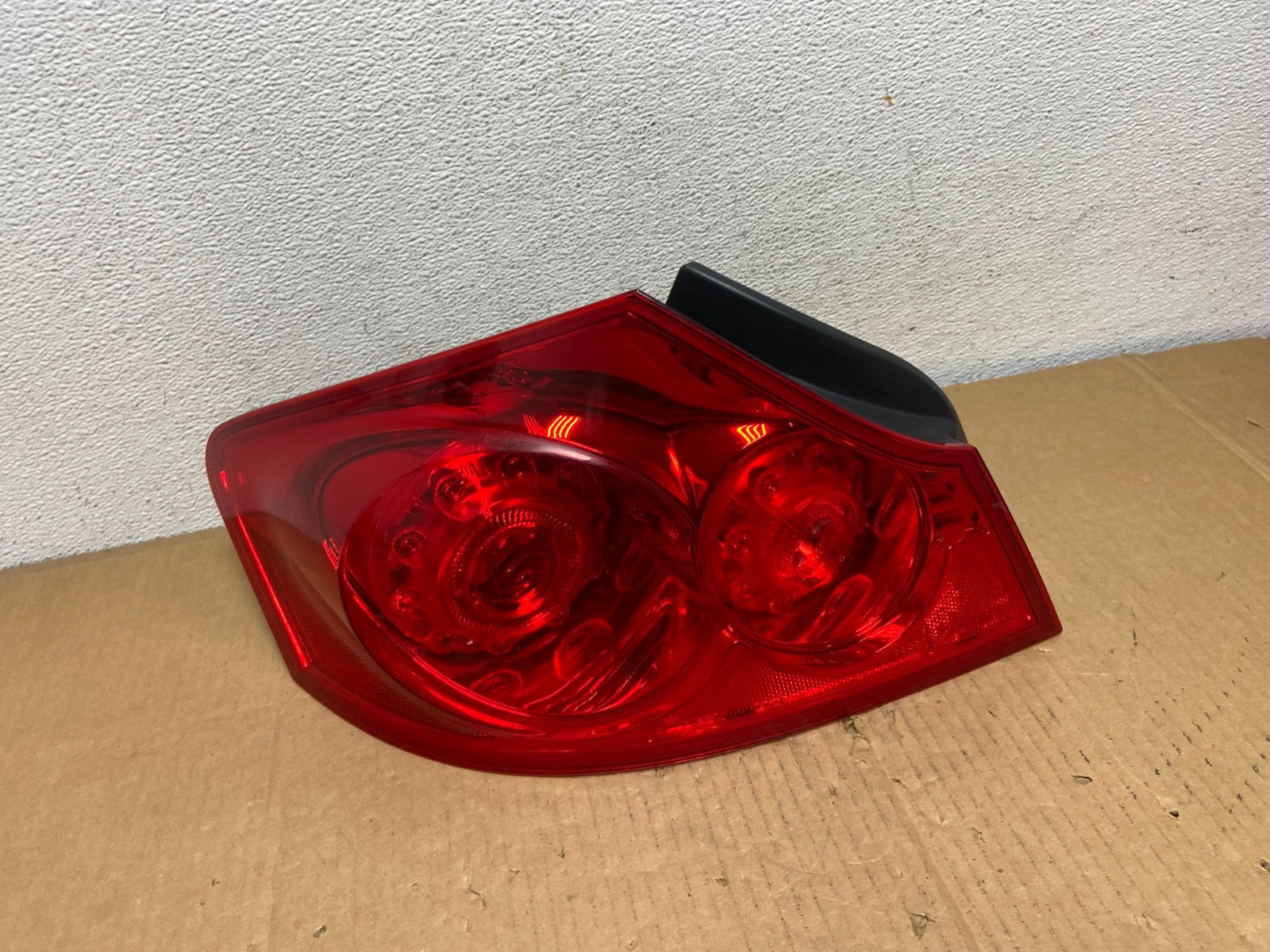 2007 to 2013 Infiniti G35 G37 Sedan Left Driver LH Side Tail Light AD0865 LK0
