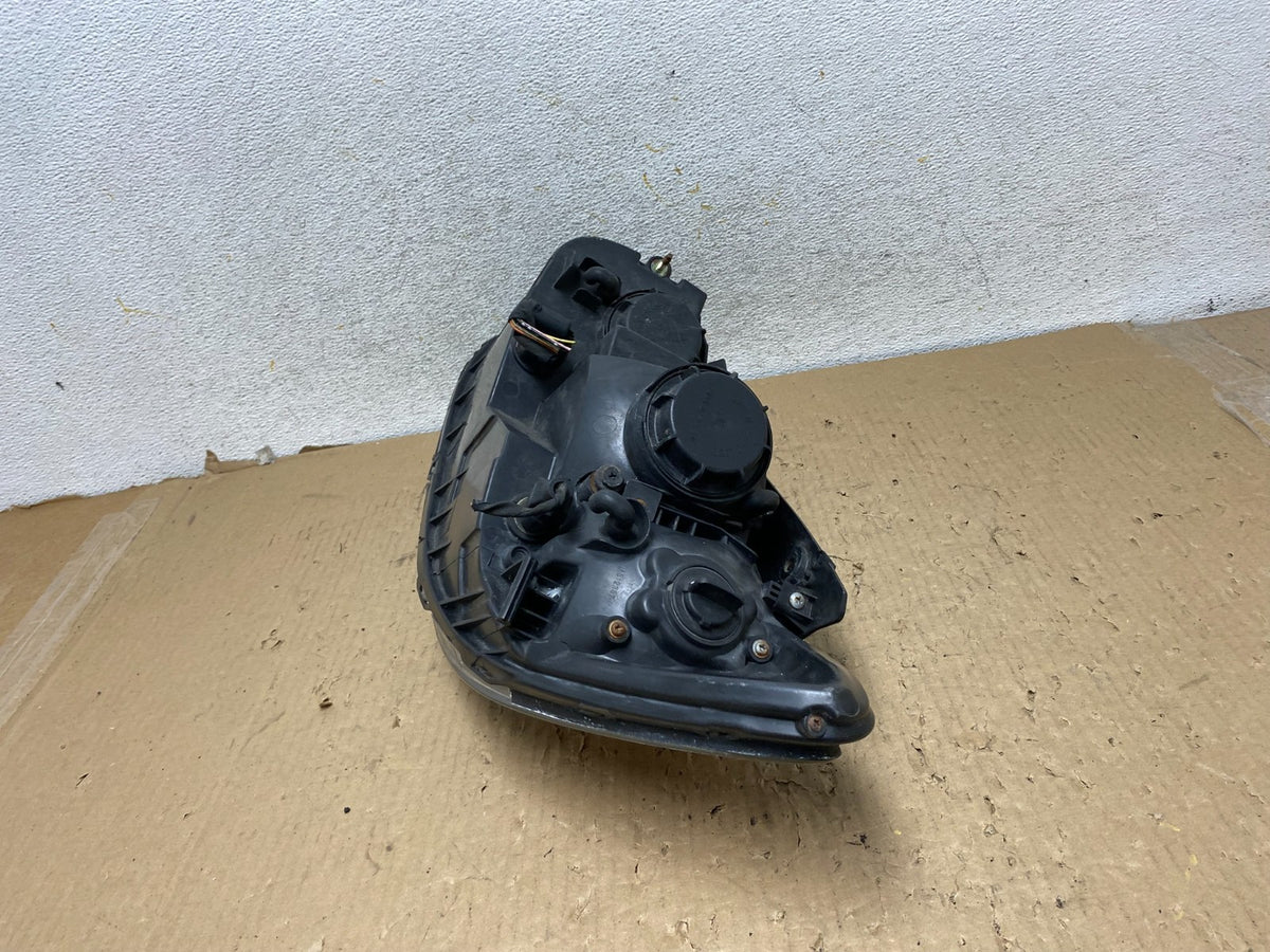 2007 2008 2009 Hyundai Santa Fe Right Passenger Halogen Headlight AH2915 DW7