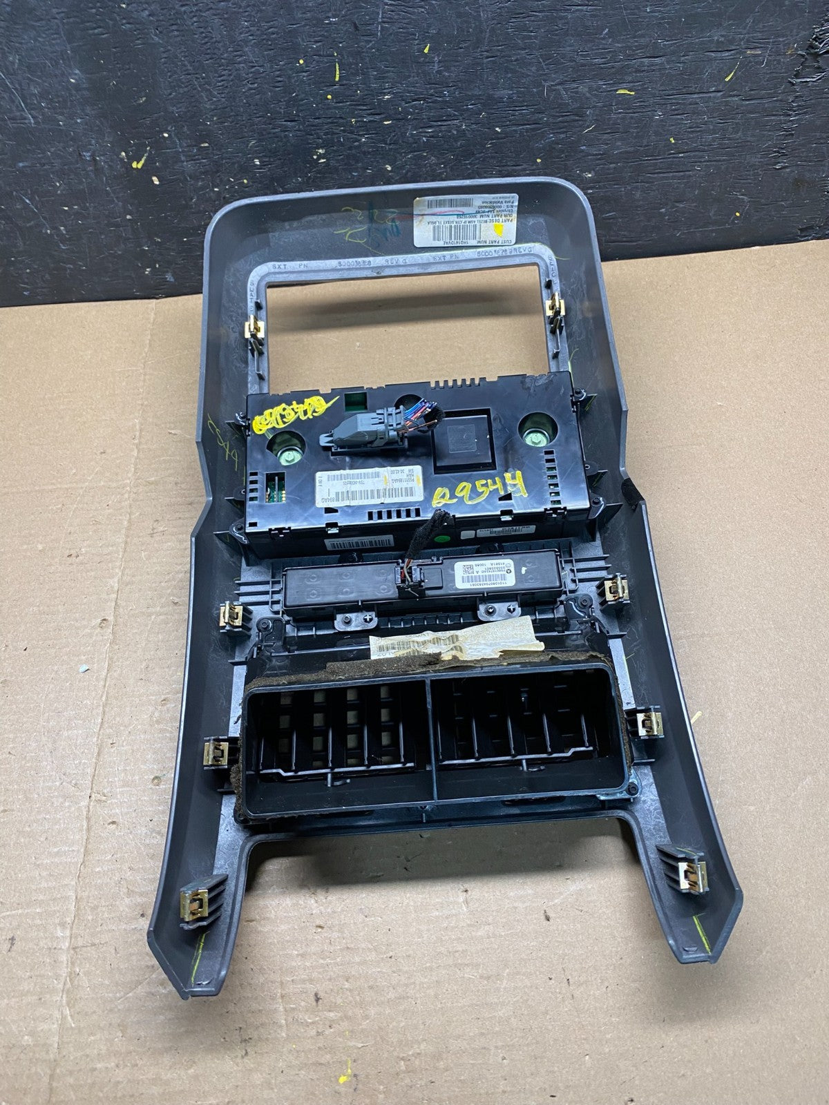 2009 2010 Dodge Journey Center Dash A/C AC Climate Control Bezel Trim Q9544 DG5