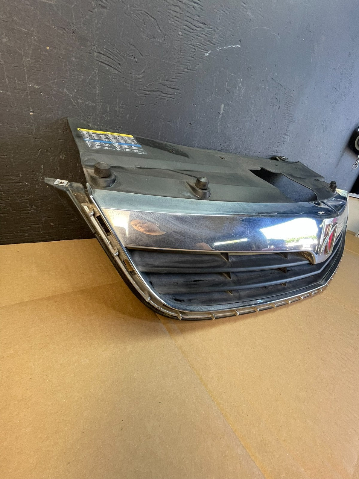 2008 2009 Saturn Aura Front Upper Grille Grill AC5255 DG1