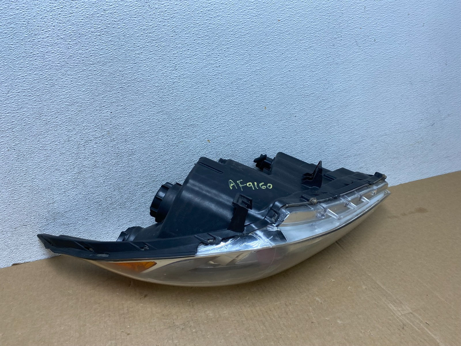 2011 - 2014 Hyundai Sonata Left Driver Lh Side Headlight Halogen AF9560 DW6