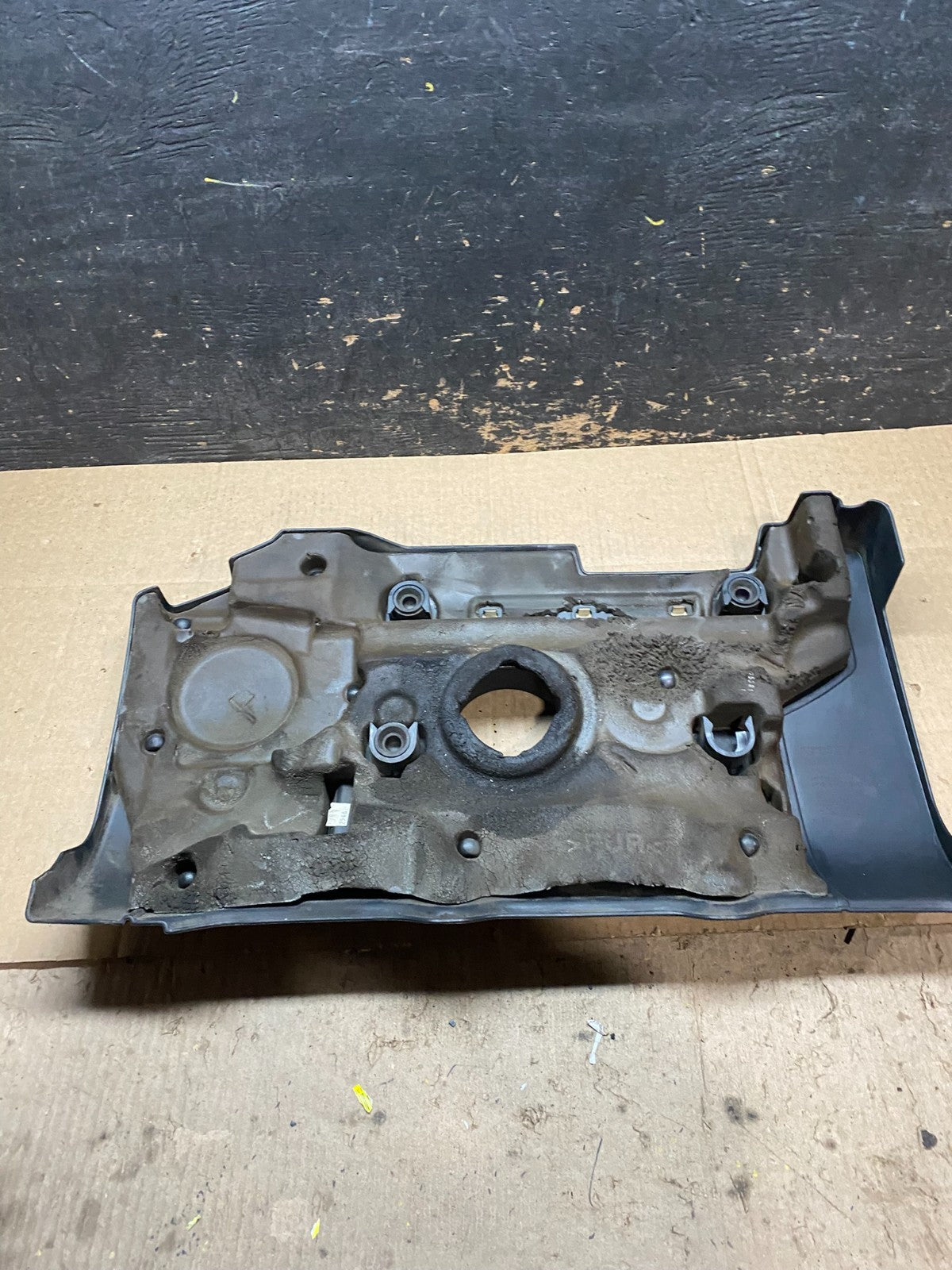 2007 to 2014 Volvo XC90 OEM 3.2L Upper Top Engine Motor Dust Cover Oem x9574 DG5