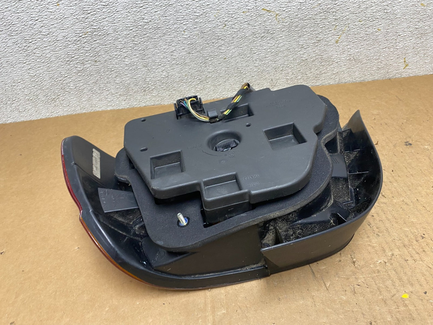 1996-2000 BMW 5-SERIES E39 528i 540i Left Driver Side LH Tail Light Oem Q7416 DW5