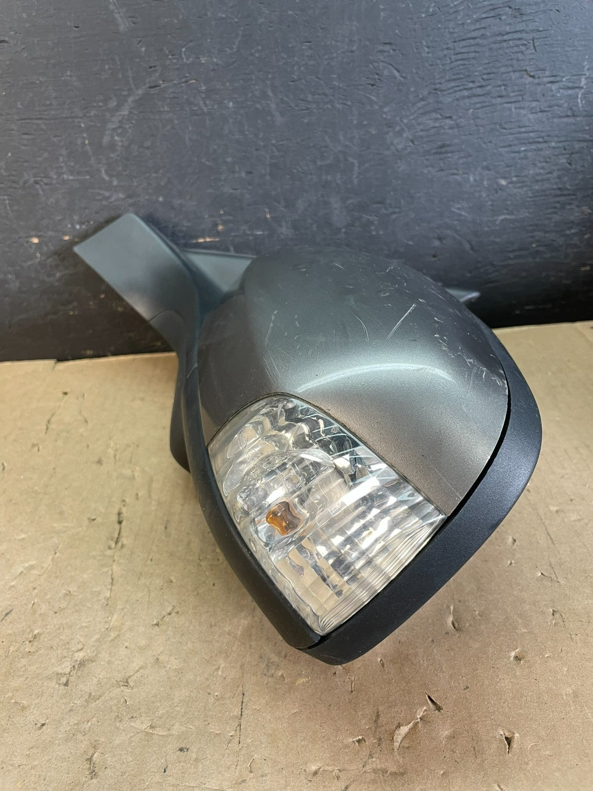 2007 - 2011 Volvo XC70 V70 Left Driver View Door Mirror AD5888 DW10