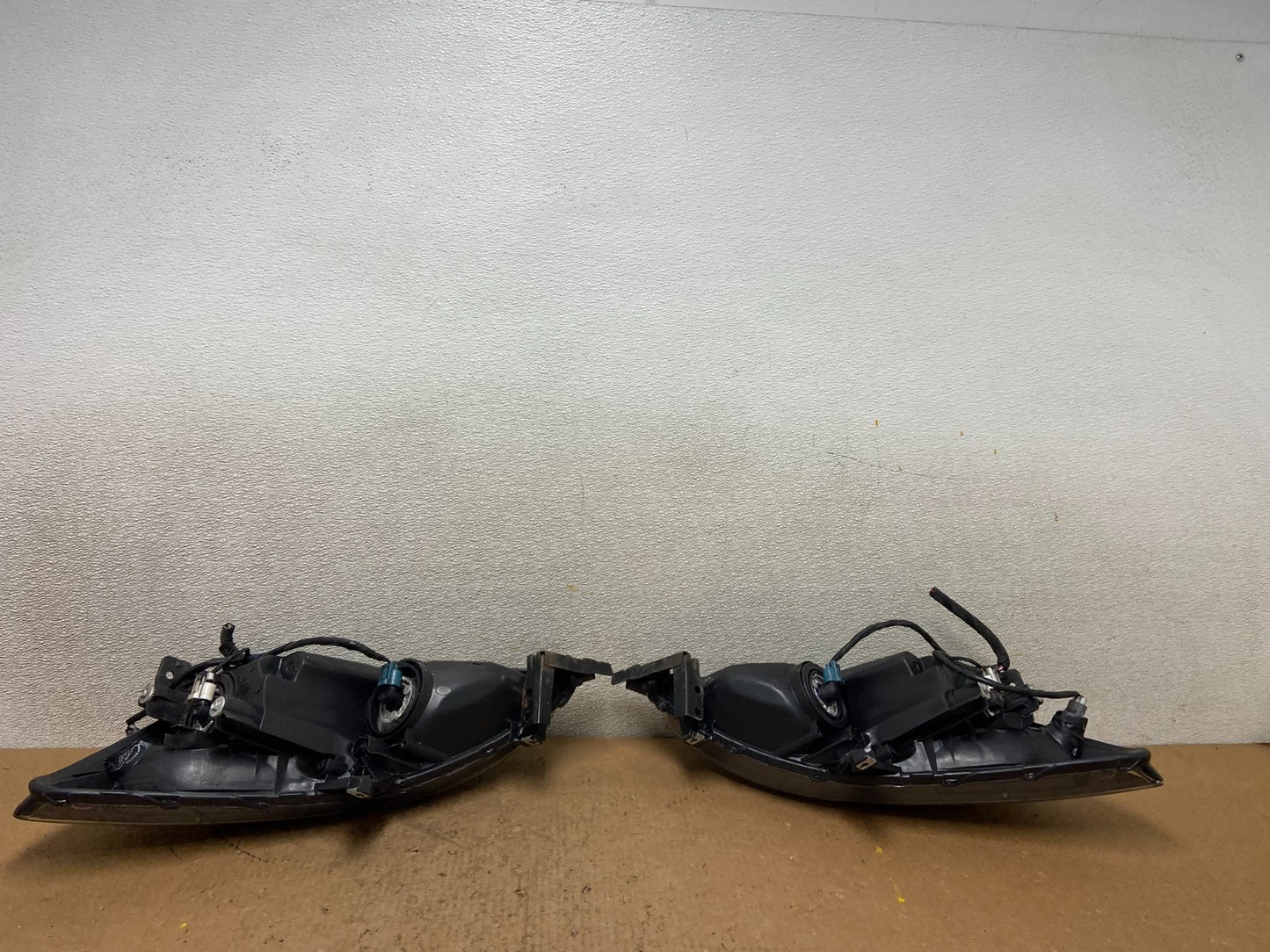 2003 - 2007 Honda Accord Left+Right Set Halogen Headlights AA0200 DW10