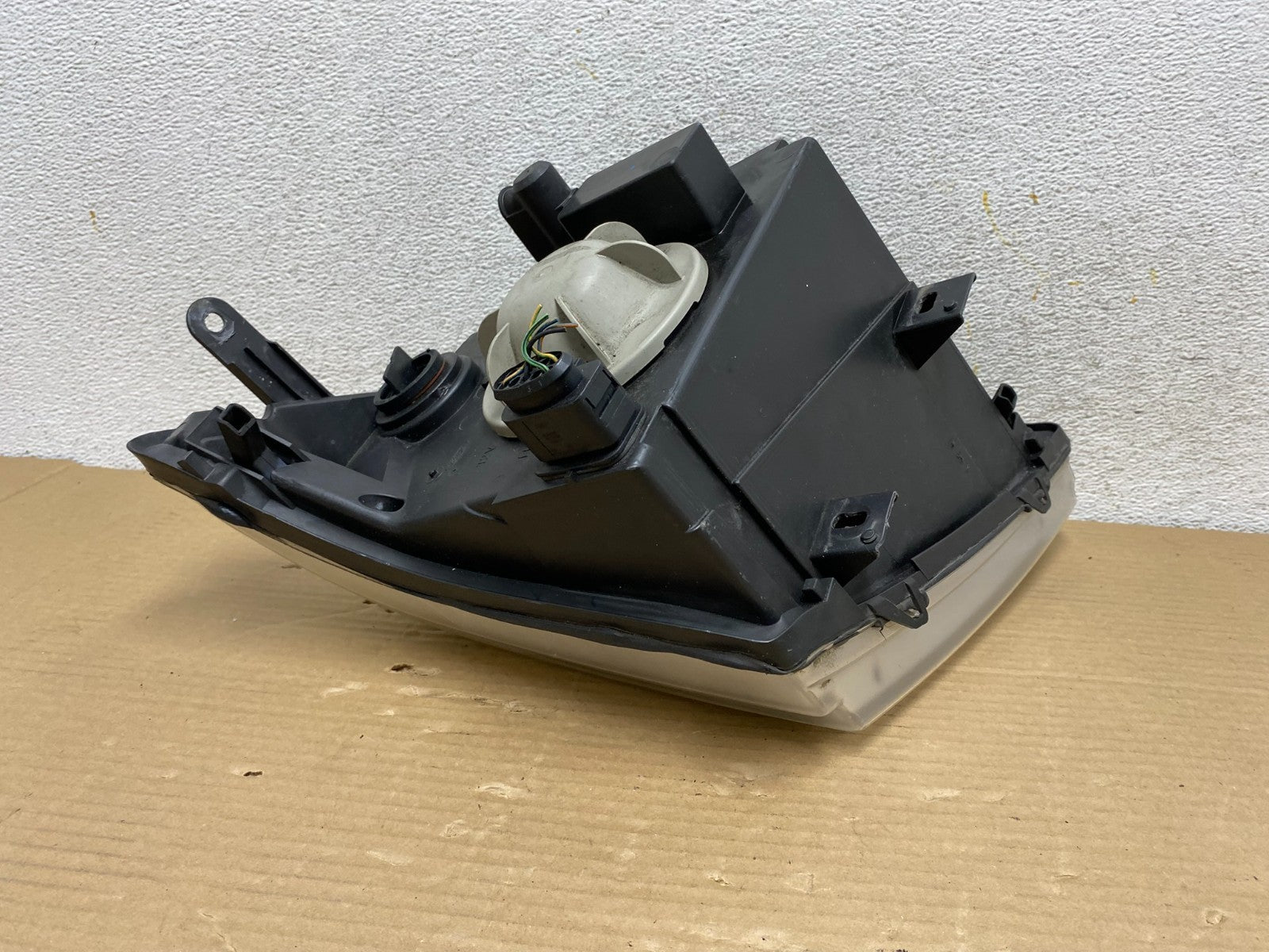 2010 to 2013 Ford Transit Connect Left Driver Side Headlight AG9325 DW8