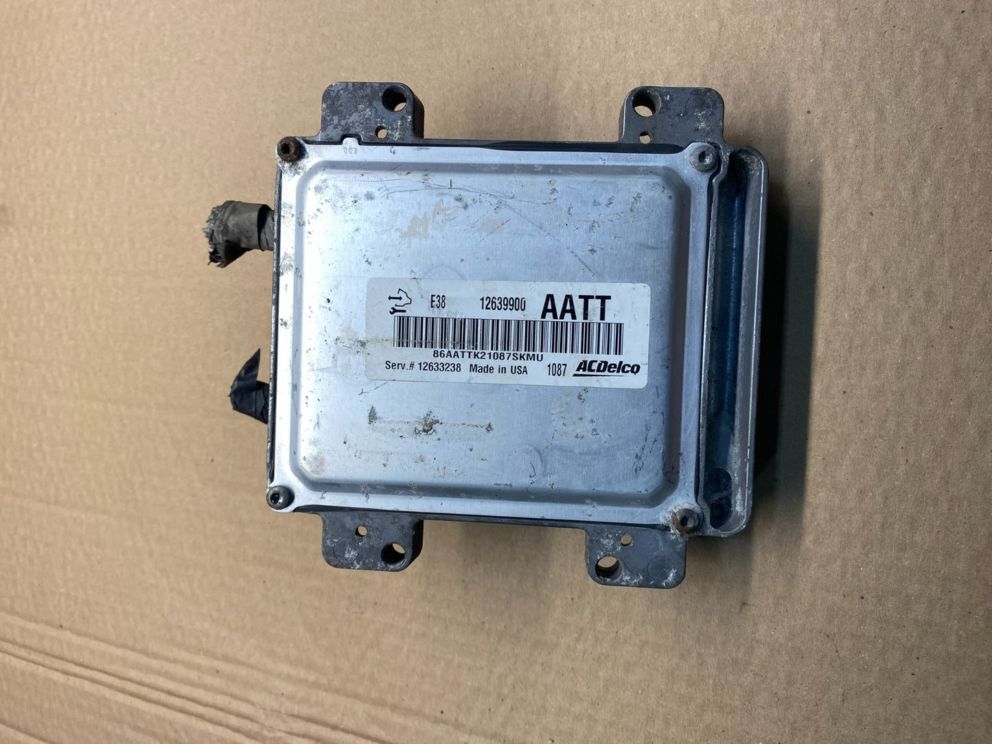 2010 to 2013 Chevrolet Silverado Yukon Engine Control Module ECM ECU AF6933 DG1