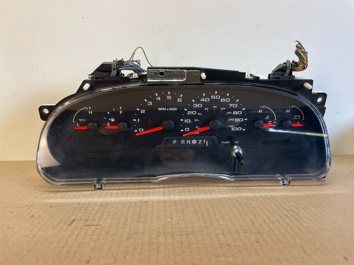 2004 to 2008 Ford E150 E250 Gauge Speedometer Cluster AI4341 DG0