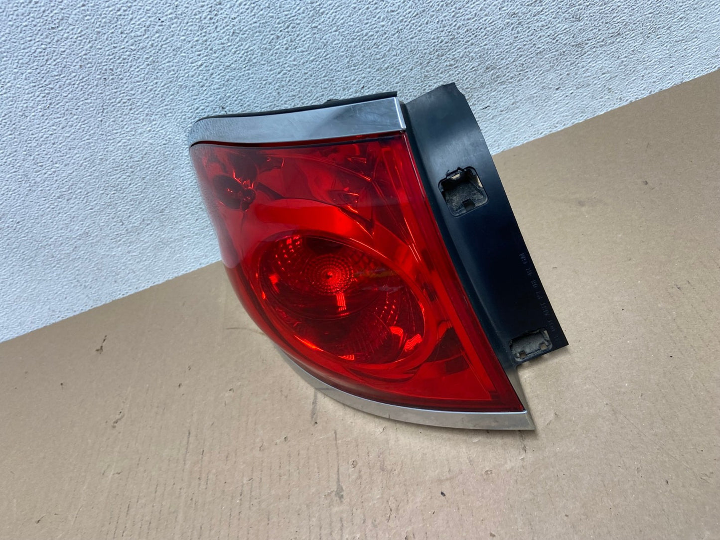 2008 to 2012 Buick Enclave Left Driver Side Lh Tail Light AE7250 LK1