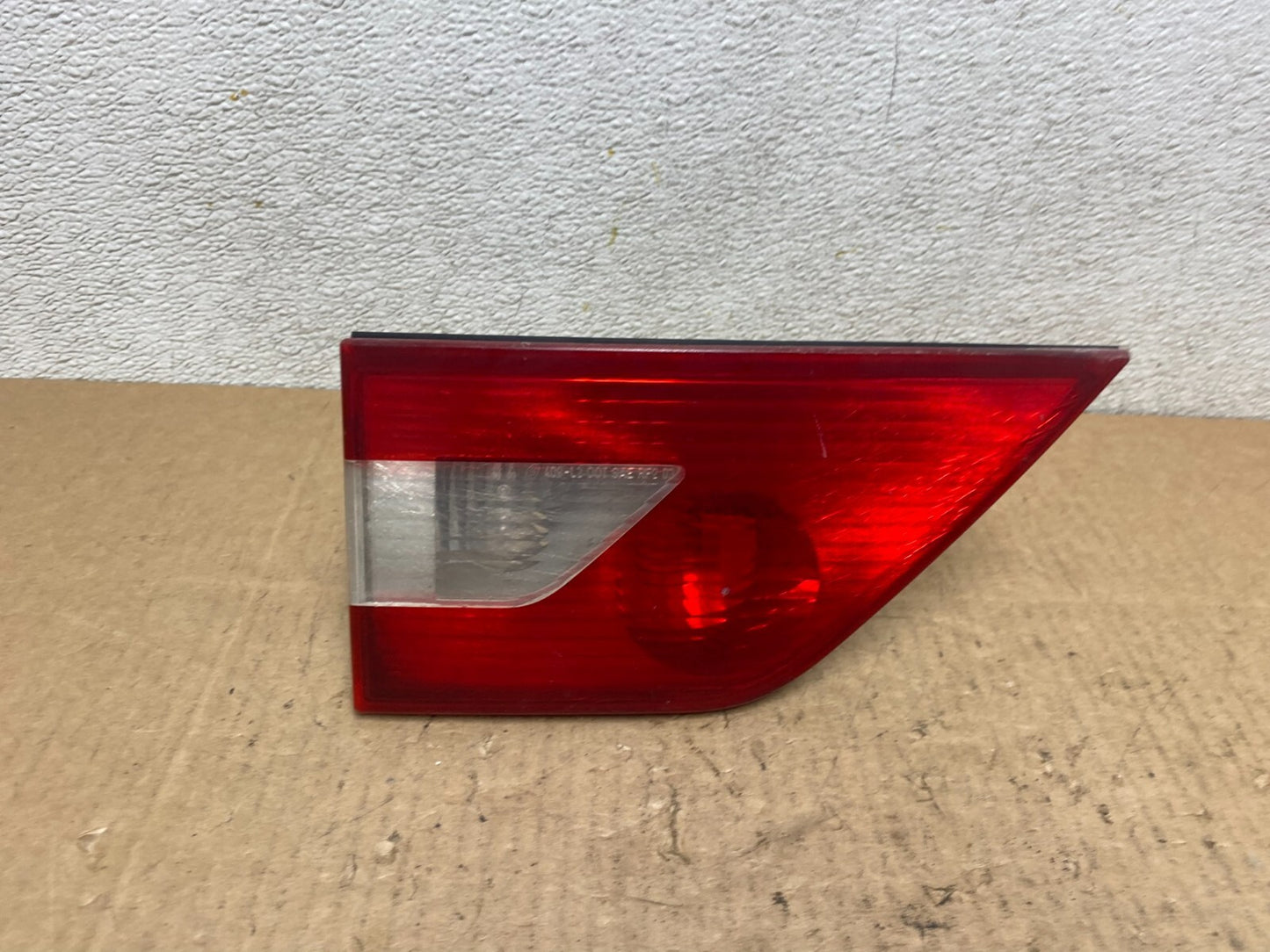 2004 2005 2006 Bmw X3 Left Driver Lh Inner Tail Light OEM L8605 DW0