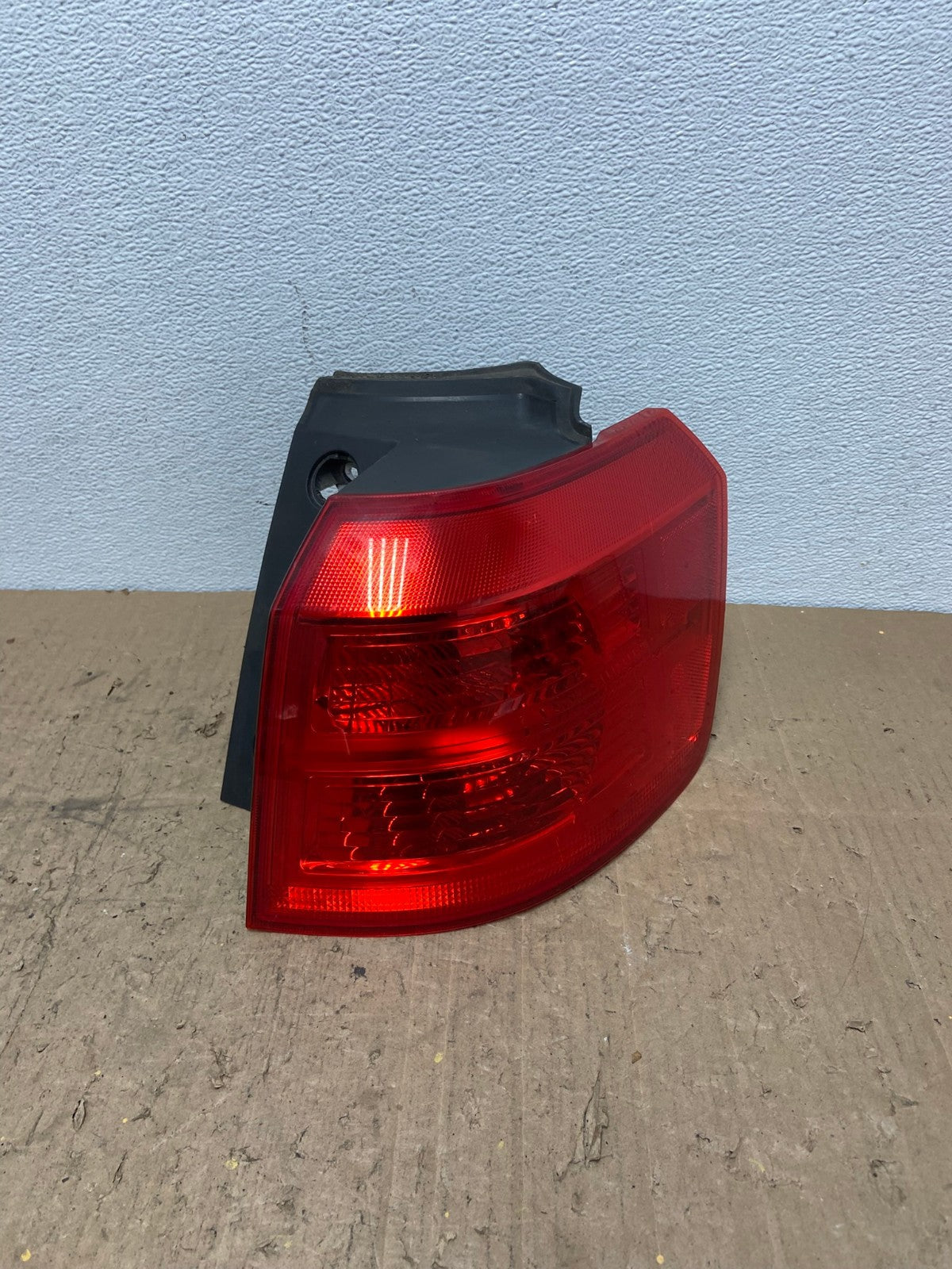2010 to 2017 GMC Terrain Halogen Right Passenger Rh Side Tail Light AC0178 LK0